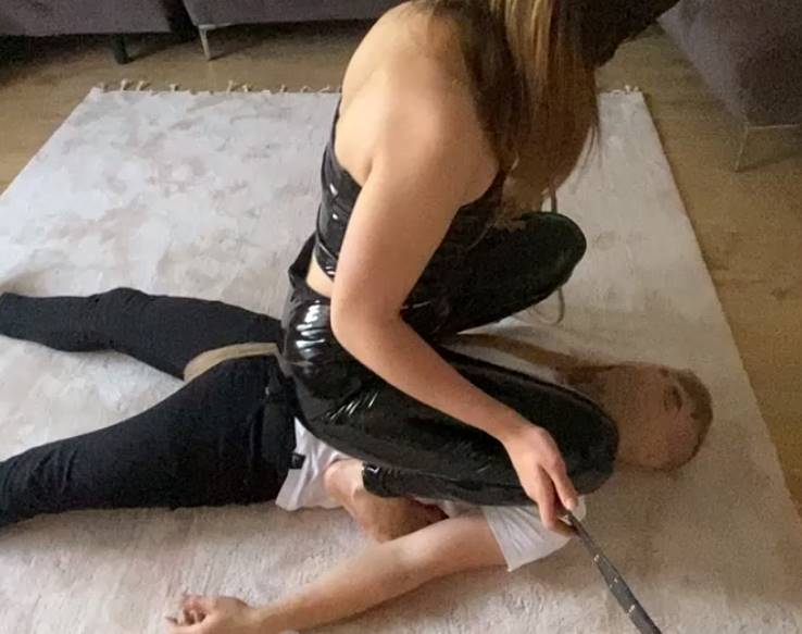 Evime giren asagilik hirsizi falakaya yatirip cezalandirdim